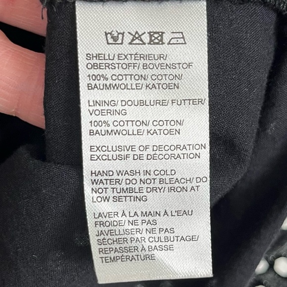 Saks Fifth Avenue Black Eyelet Sleeveless Top – Size Large - Picture 7 of 8